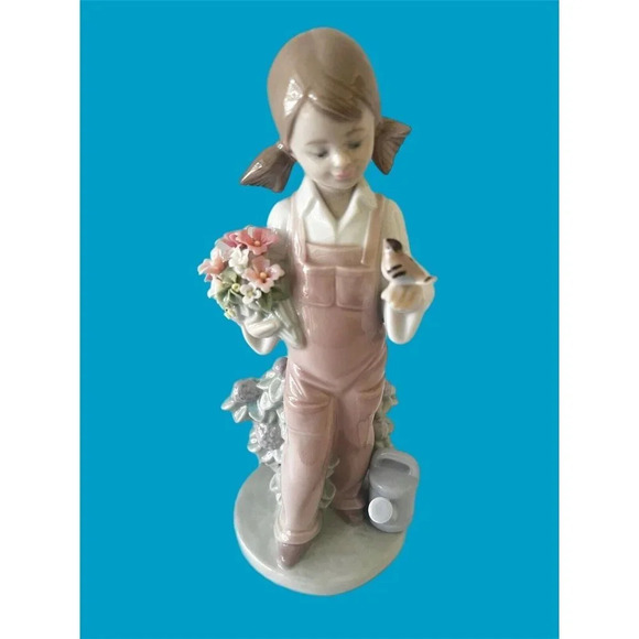 LLADRO “SPRING GIRL” PORCELAIN FIGURINE #5217 RETIRED- MINT New In Box. - Picture 5 of 7